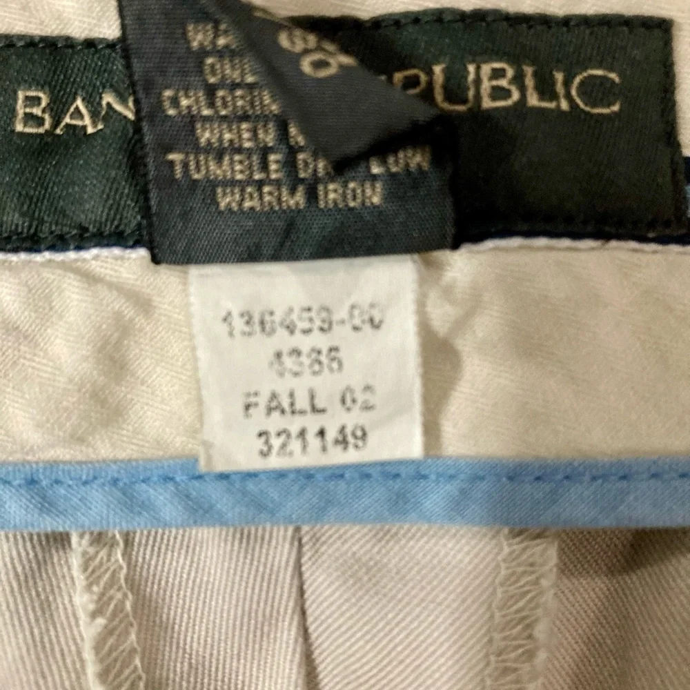 Banana Republic Men’s Size 36/30 Cream‎ Smithfield Chino Pants